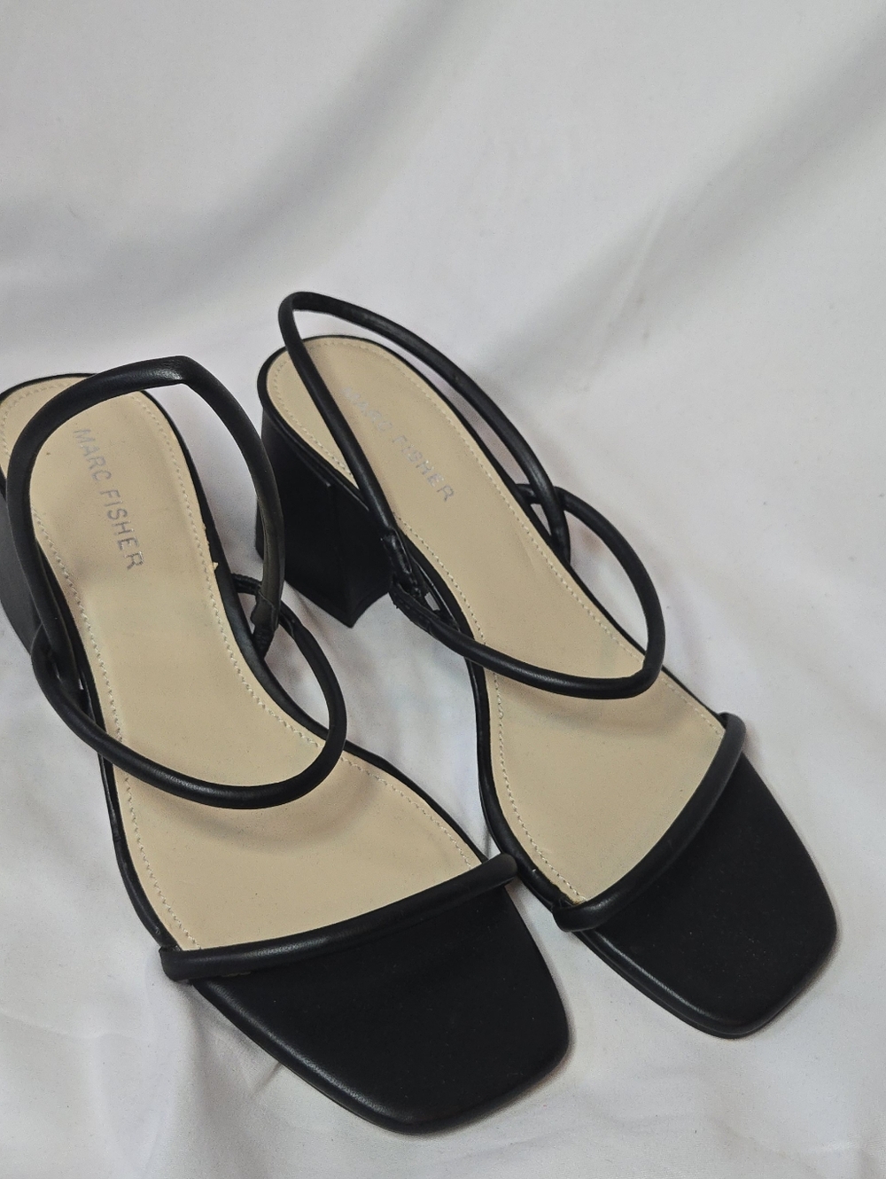 Marc Fisher Galvin Black Open Toe Strappy Block Heels Sandals Womens 8